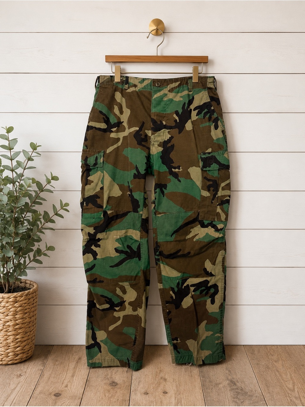 🪖 Camo Cargo Pants Adjustable Waist Utility Military Style Size L